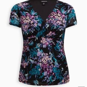 NWT Torrid floral mesh wrap shirt size 3 (22/24)